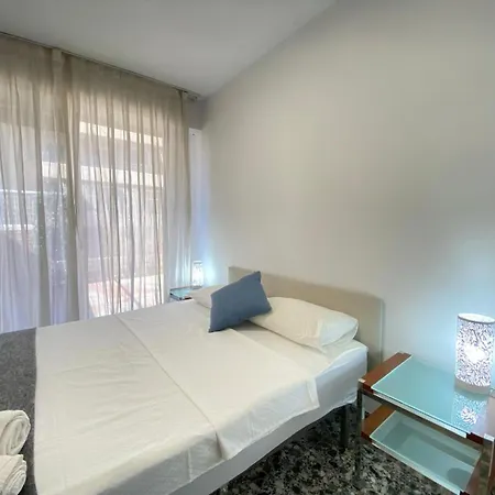 Grand Sea View Penthouse Apartment *